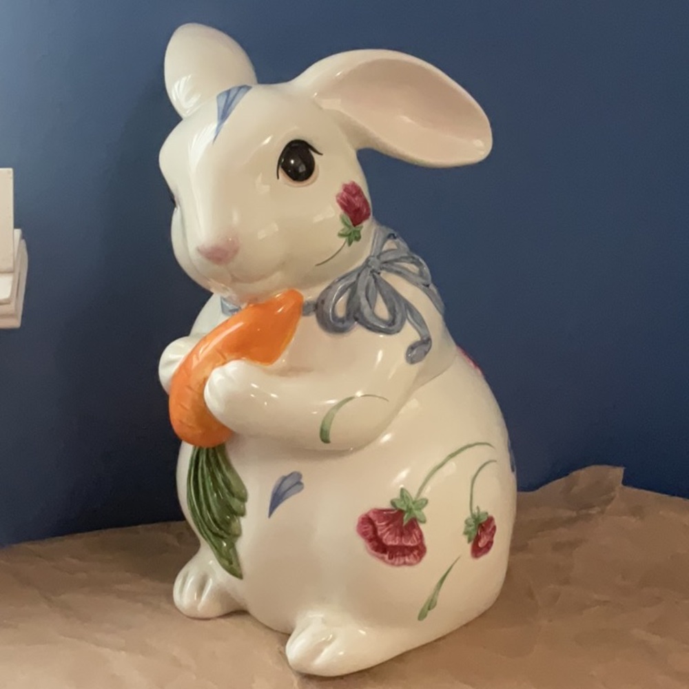 Lenox Poppies on Blue Bunny Cookie Jar